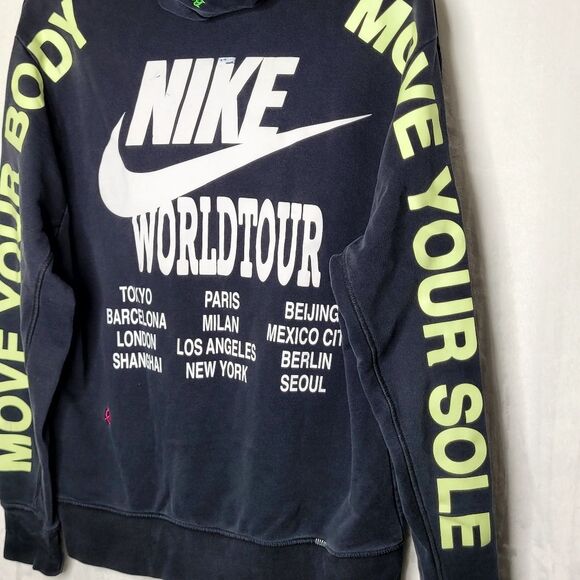 Nike World Tour Beaverton Oregon Embroidered Hoodie Size Medium - Picture 9 of 14